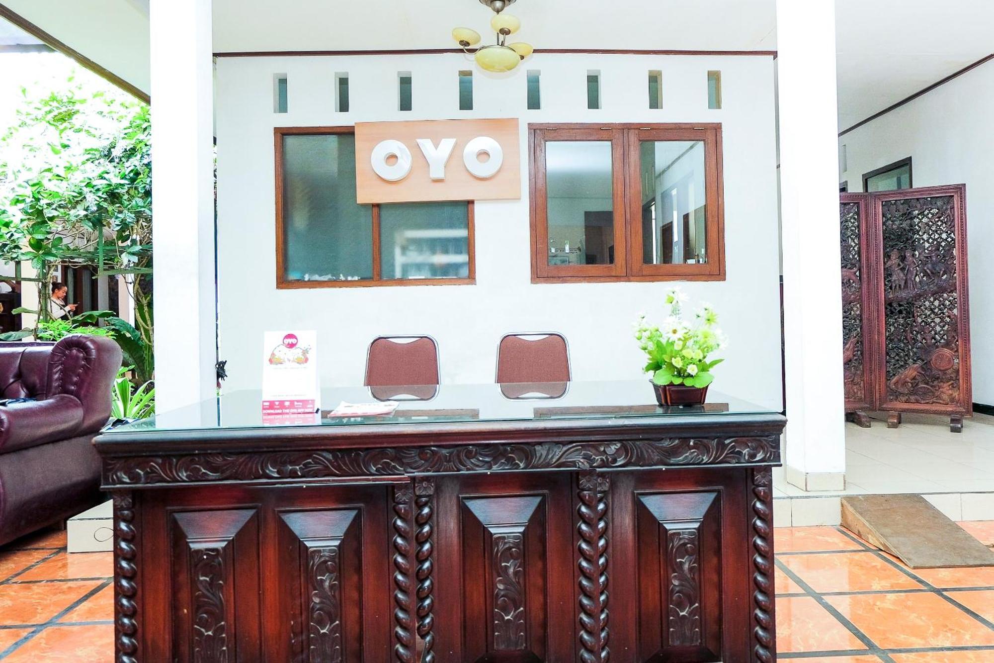 玛琅 Oyo353洛伊斯杰伊斯兰旅馆酒店 外观 照片