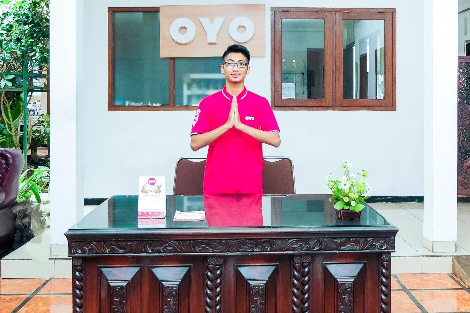 玛琅 Oyo353洛伊斯杰伊斯兰旅馆酒店 外观 照片